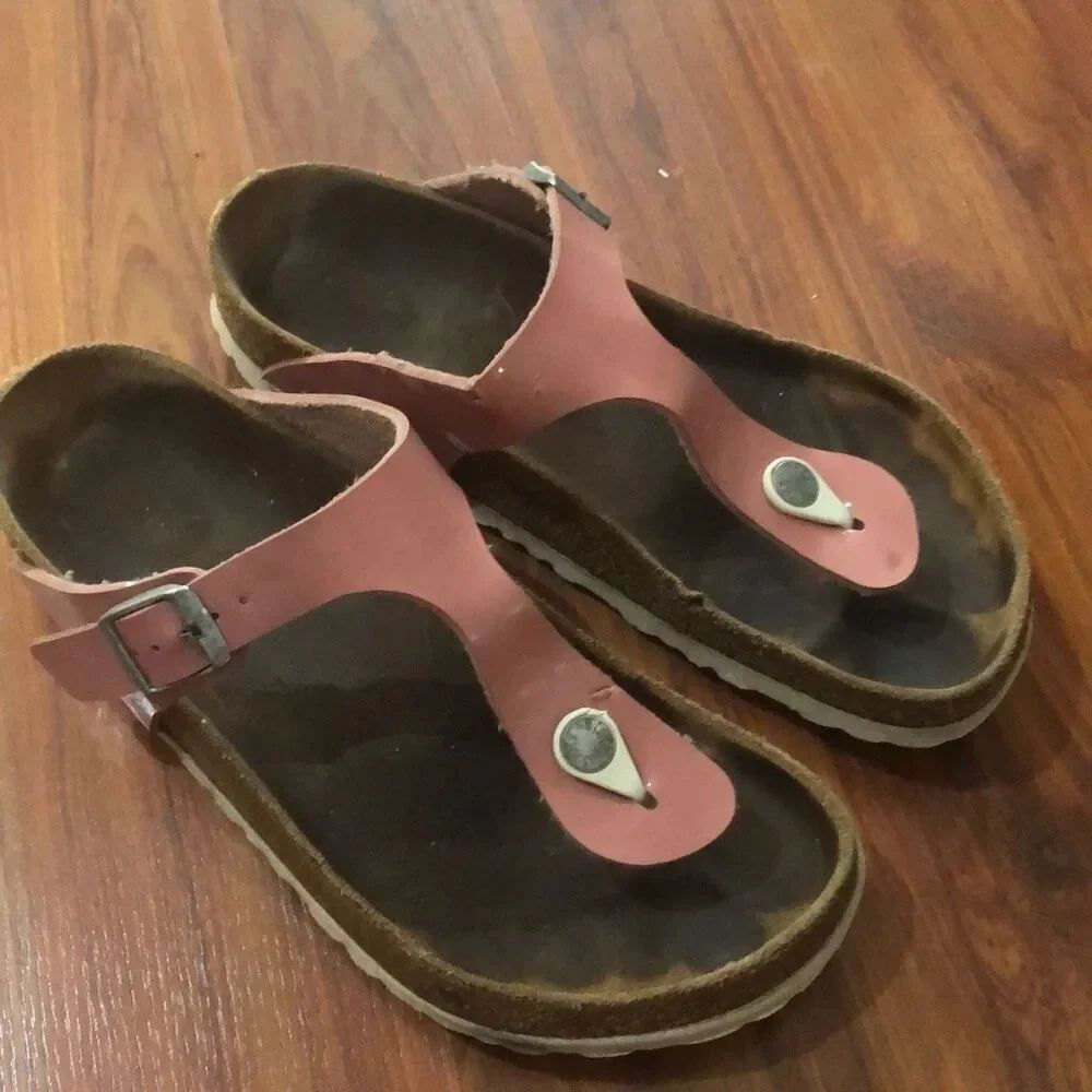 Birkenstock pink Gizeh Sandals, size 8 AS IS